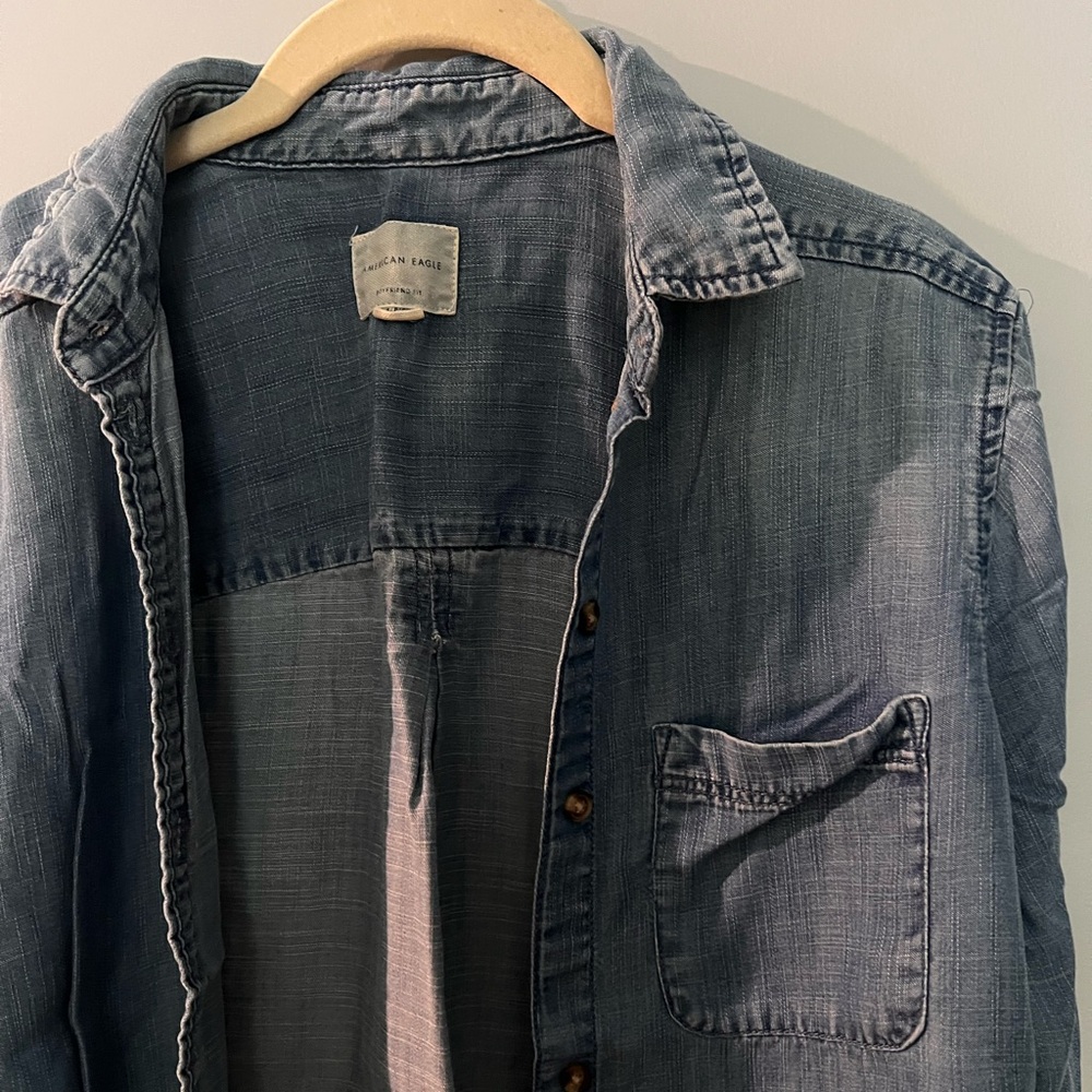 aeo chambray shirt